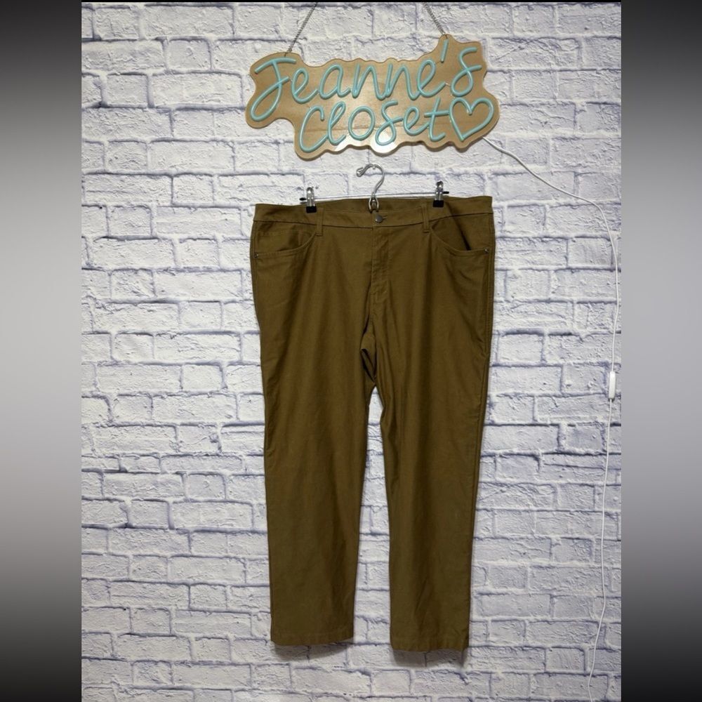 Lululemon ABC Classic-Fit Pant Utilitech
Artifact
Size 42 - Picture 6 of 13